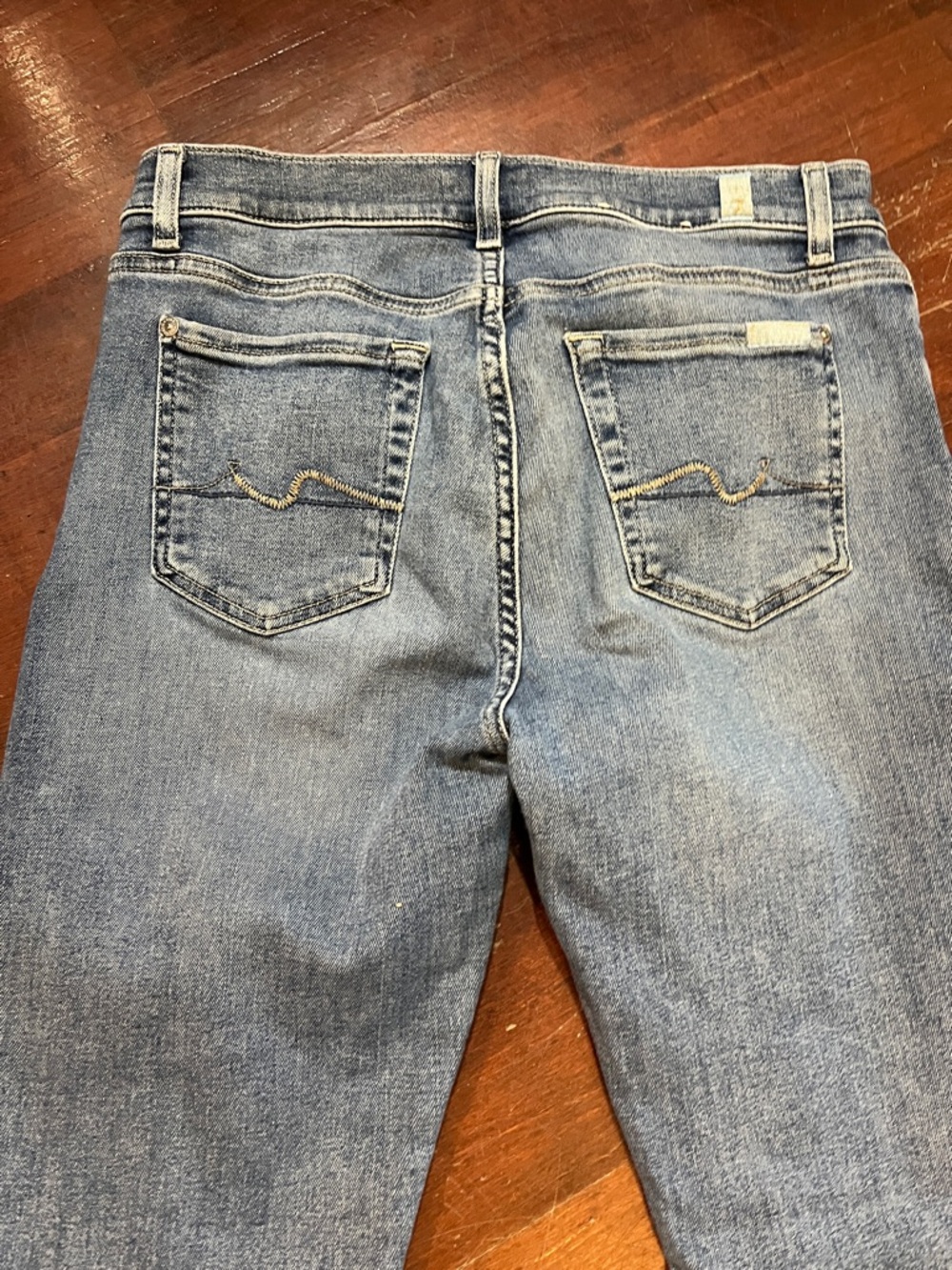 π»3/$15π» 7 For All Mankind Medium Blue Denim Jeans with Branded Button - Picture 7 of 10